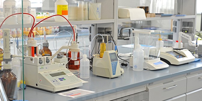 Machine utilization for laboratories